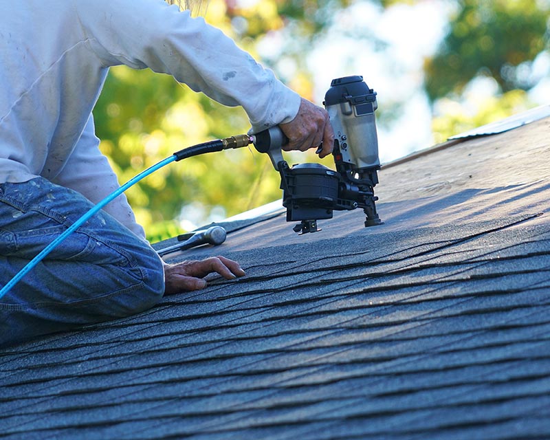 A Detailed Guide on Local Roofing and Its Merits